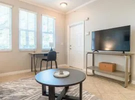 Landing Modern Apartment with Amazing Amenities (ID7440X15)
