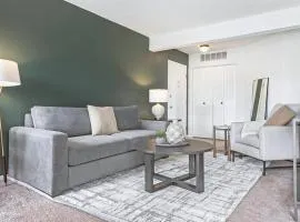 Landing - Modern Apartment with Amazing Amenities (ID9305X02)