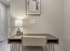 Landing - Modern Apartment with Amazing Amenities (ID8094X55)、Fort Myers Villasのアパートメント