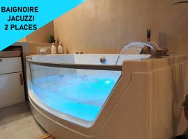 Waves House: Aix en Provence'ta bir otel