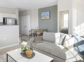 Landing - Modern Apartment with Amazing Amenities (ID1179X386), hotel que acepta mascotas en Canal Winchester