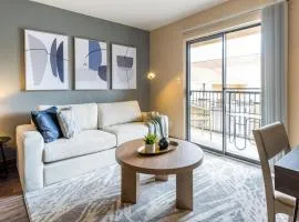 Landing - Modern Apartment with Amazing Amenities (ID7446X96)