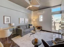 Landing - Modern Apartment with Amazing Amenities (ID7845X46)