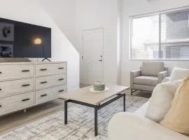 Landing - Modern Apartment with Amazing Amenities (ID8296X50)