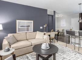 Landing - Modern Apartment with Amazing Amenities (ID8193X50), apartment in Columbus