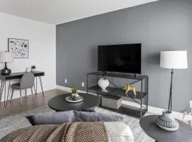 Landing - Modern Apartment with Amazing Amenities (ID7827X62)