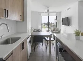Landing - Modern Apartment with Amazing Amenities (ID1398X006)
