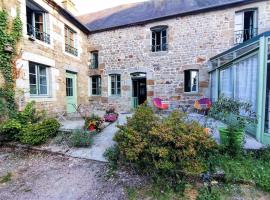 Le cheval blanc, hotel in Carrouges