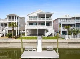 25 Cumberland - Canal front with dock, Custom home finishes