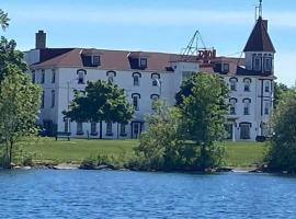 Historical Hotel - House of Ludington, hotel in Escanaba