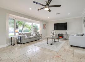 Lighthouse Point Home with Patio - 3 Mi to Beach!, hotel with parking in Lighthouse Point