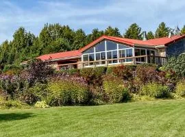 Stunning Secluded Richibucto River Waterfront Cottage with Unparallel Privacy