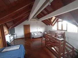 Apto Duplex 3Dorm/Casa em Bairro Nobre/8hosp