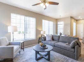 Landing - Modern Apartment with Amazing Amenities (ID1006X02), apartment in Chandler