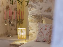 Iliana's house - spacious cave house in the center of Areopolis, hotel a Areopoli