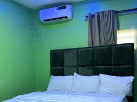 이바단에 위치한 주차 가능한 호텔 TM Royal Hotel, Ibadan
