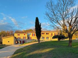 LA GRANGETTE, hotel con tinas de hidromasaje en Velleron