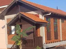 NASHQUE HOMESTAY