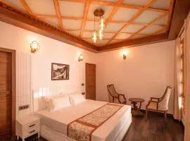 7 oak sanjauli Bed&Breakfast