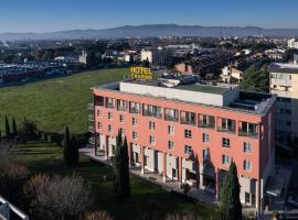 Charme Hotel, hotel v destinaci Prato