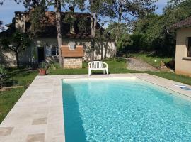 Grande maison quercynoise avec piscine: Figeac şehrinde bir otel