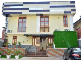 MCLORRETS SUITES, hotel in Enugu