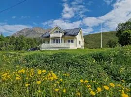 Blabergan Lodge in the Lyngen Alps