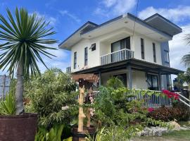 Lover's Point Beach Front Resort, hotel v destinaci Lian