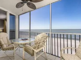 Welcome to Beach Villa's # 602 Vacation Rental - 250 Estero Blvd condo