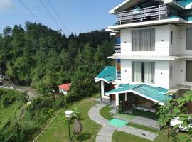 Humble Holiday Home Kufri S H I M L A with Lawn and Amazing View, homestay di Kūfrī