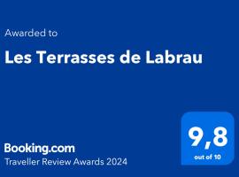 Les Terrasses de Labrau: La Foux, Pont de l'Abrau yakınında bir otel