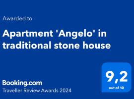 Apartment 'Angelo' in traditional stone house, appartamento a Slime