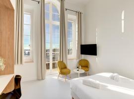 IMMOGROOM - Apparements luxueux - 2min du Palais - Vue mer - Clim, hotelli Cannesissa