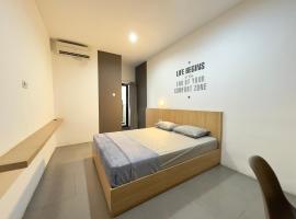 Maxley Suites Dormitory C1, hotell i Tjilandak