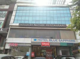 Hotel Blue Sapphire, Agra, מלון באגרה