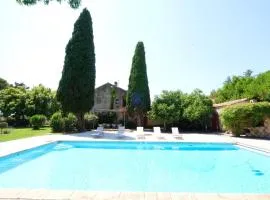 beautiful provencal mas with pool in the center of the village of maussane les alpilles – sleeps 14