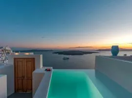 Luxury Grand Santorini Villa 3 Bedrooms Unforgettable Caldera Sea Views & Outdoor Hot Tub Fira