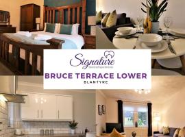 Signature - Bruce Terrace Lower, apartment in High Blantyre