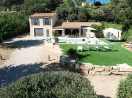 very beautiful villa with private pool in the luberon enjoying a magnificent view of the durance valley, located in puget ? 10 people.