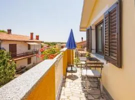 1 Bedroom Awesome Apartment In Marcana