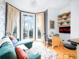 Relaxing Flat in London - Sleeps 6 - Garden, apartment in Greenford