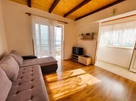 Bay Serenity apartments - Raslina