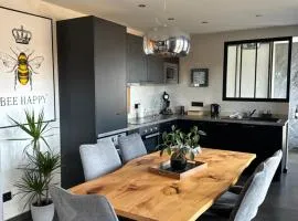 La reine appartement pour deux personnes avec magnifique vue et jacuzzi
