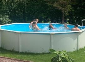 Mini Camping Drentse Monden, hotel em Nieuw-Weerdinge