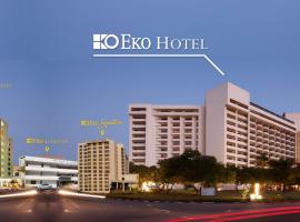 Eko Hotel Main Building, hotel en Isla Victoria, Lagos