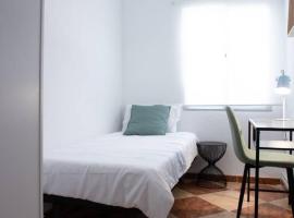 Single Room, luxury tent in Ibiza Town