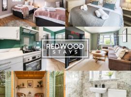 2 Bed 1 Bath House, Perfect for Corporate, Contractors & Families x2 FREE Parking, Garden, Netflix By REDWOOD STAYS, hotel i Alton