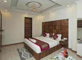 HOTEL LUXURY STAY NEAR Igi AIRPORT