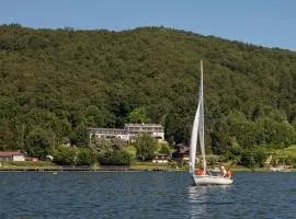 PlusNaturHotel direkt am Ederseeufer Waldhotel Wiesemann und Ferienapartments