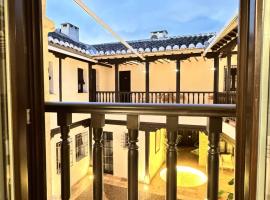 MANZANO PALACE. Apartamentos con Terraza, hotell i Almagro